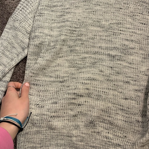 Sweater - Picture 5 of 7